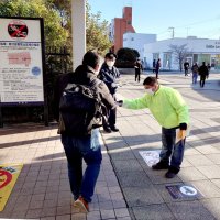 市原・男性殺害１６年で遺族ら　「情報提供を」チラシ配布