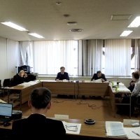 柏市議の報酬増答申へ　居眠り報道で結論を年越し　審議会、活動に注文も