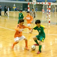 １６１チーム１３００人　頂点狙い熱戦　千葉市ミニサッカー大会