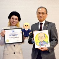 立体似顔絵で世界２位輝く　もらってうれしい作品に　船橋のアーティスト　快挙報告