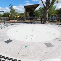 噴水でずぶ濡れ体験！　鎌ケ谷市制記念公園に水遊び場オープン