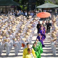 ５００人が息合った総踊り　４０回目　平和大塔まつり　成田山新勝寺