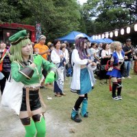 コスプレで盆踊り　全国から愛好者３０００人、過去最多　「コスプレに優しい街」松戸で