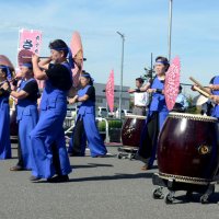 和太鼓演奏で事故ゼロ願う　東金署、交通安全運動出動式