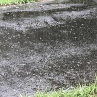 千葉県内大雨で外・内房久留里線一時運休　台風１０号、土砂災害警戒