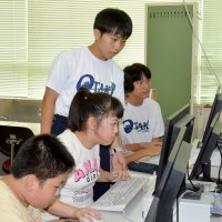 特支教育理解深める　大多喜高生　２校訪問し学習補助