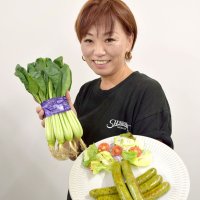 「船橋ソーセージ」誕生！　鶏胸肉、小松菜入りでヘルシー　市船高の元駅伝走者、在校生と協力、開発