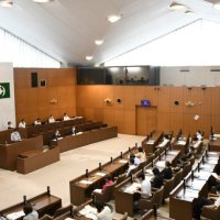 職員給与引き上げなど２５議案　千葉市議会定例会開会