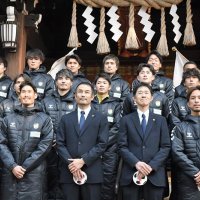 ジェフ千葉　Ｊ１復帰、今年こそ　監督、選手が必勝祈願