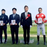 ルージュアベリアＶ　ゴール前競り合い制す　中央競馬・千葉日報杯
