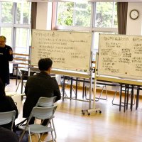 生徒の回答を基に協議会のメンバーで意見を出し合った