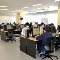 改装したちばぎんハートフルの執務室＝千葉市美浜区