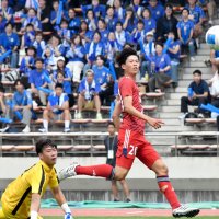 圧巻３発「全冠達成」へ前進　流通経大柏　サッカー男子　千葉県高校総体決勝
