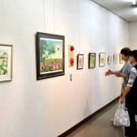 孔版画力作７５点ずらり　四街道市民ギャラリーで２２日まで