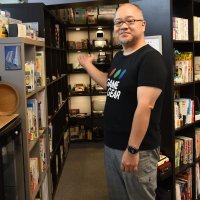 多様な文化触れる契機に　千葉市にサブカル私設博物館・平澤誠治さん（４６）　【ひと模様】