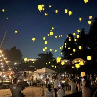 “７７７”の夜、幻想的に　空にランタン、キャンドルも　香取ＴＨＥＦＡＲＭ