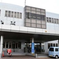 松戸でひき逃げか、３５歳男性死亡　現場にブレーキ痕　「頭から出血している」と通報