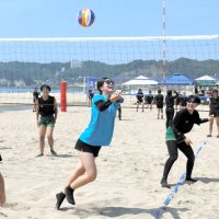 ２０２チーム熱砂の攻防戦　御宿でビーチバレー大会　