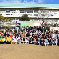 地域住民有志が立ち上げたイベント「フェスティバルトウノショウ」の参加者ら
