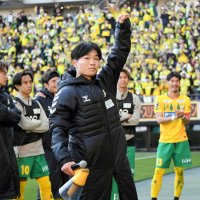 黄色いサポーターと共に　フクアリ総力戦　Ｊ１復帰へあと１勝　１３日、昇格ＰＯ決勝　ジェフ千葉
