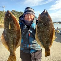 飯岡沖で釣り上げたヒラメ（写真は「清勝丸」提供）