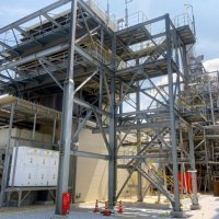 ２０２４年３月に住友化学千葉工場に導入された高効率ガスタービンコージェネレーション設備