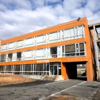 いいおか潮騒ホテル１階に併設された旭市防災資料館。建物は津波避難ビルになっている＝旭市萩園