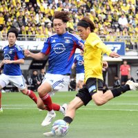 攻めて終盤複数弾　柏レイソル