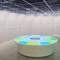 新庁舎１階に設けられた展示室「Ｖｉｓｉｂｌｅ　Ｂａｓｅ」。企業局の歴史や役割を紹介し、６月１日から一般公開される＝１３日午後、千葉市中央区