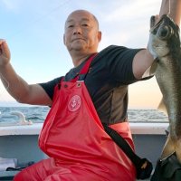 洲崎南沖で釣り上げたクロムツ（写真は「萬栄丸」提供）
