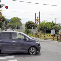 【速報】踏切が１時間半開かず　車両トラブル、警報機も鳴り止まず一時渋滞も　銚子電鉄
