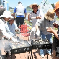 多古町のブランド豚「元気豚」や地元産のシイタケやピーマンが味わえるＢＢＱコーナー＝多古町
