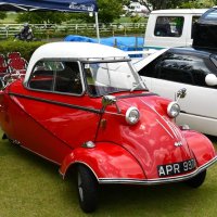 見た目が特徴的な造りの加茂川さんの愛車「メッサーシュミット　ＫＲ２００」
