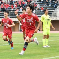 連覇へ視界良好　流通経大柏　サッカー　千葉県高校総体