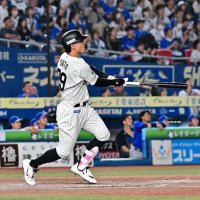 古巣相手に１２球団制覇弾　ソト　千葉ロッテ