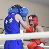 同門対決　王座死守　ライトフライ級決勝　習志野・羽倉　ボクシング　千葉県高校総体