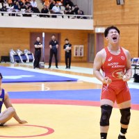 因縁の相手に雪辱　日体大柏・金沢　レスリング　高校関東大会