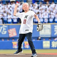 川淵さん始球式登場　千葉ロッテ