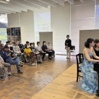 ロビーに優美な音色　君津市役所　「松本ピアノ」コンサート