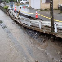 【動画あり】圏央道で土砂崩れ、千葉県内各地で通行止め　鉄道運転見合わせも　台風７号・８号影響、交通に乱れ